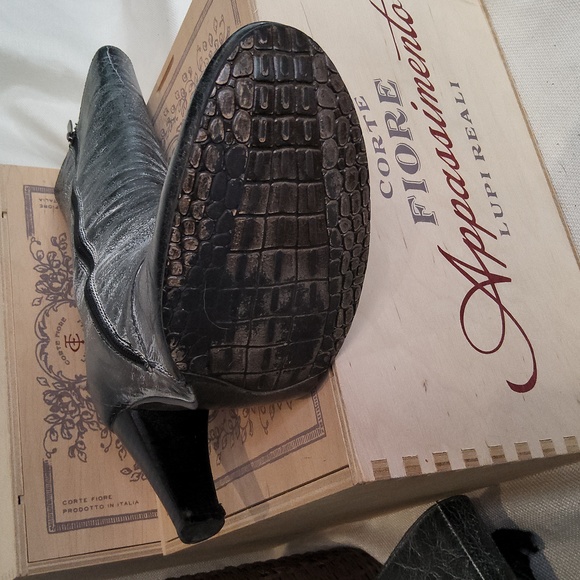 Chocolat Blu Carson boots lace up eyelets shoes heels 8.5 - Picture 4 of 4